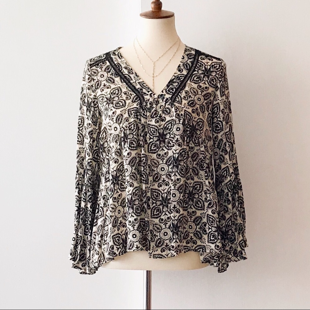 NWT Anthropologie Boho Bell Sleeve Top